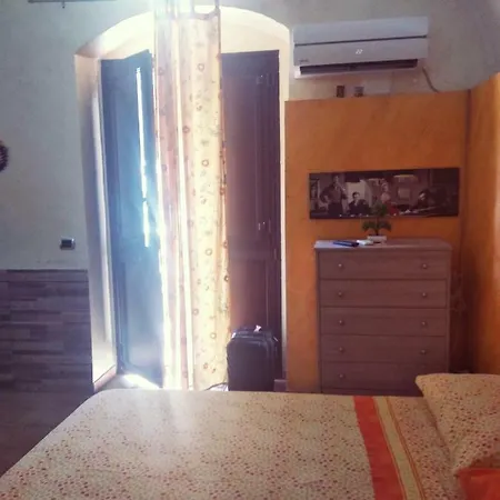 Dante Couette-café Catane
